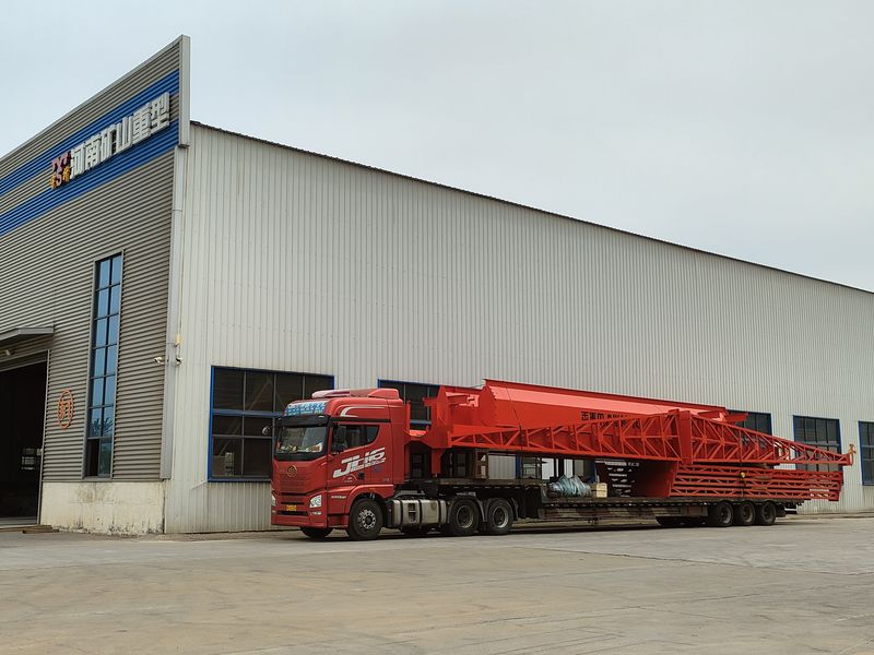 電動葫蘆門式起重機 2臺 MHxh10t—27m 制作完成，發往甘肅蘭州交付客戶使用